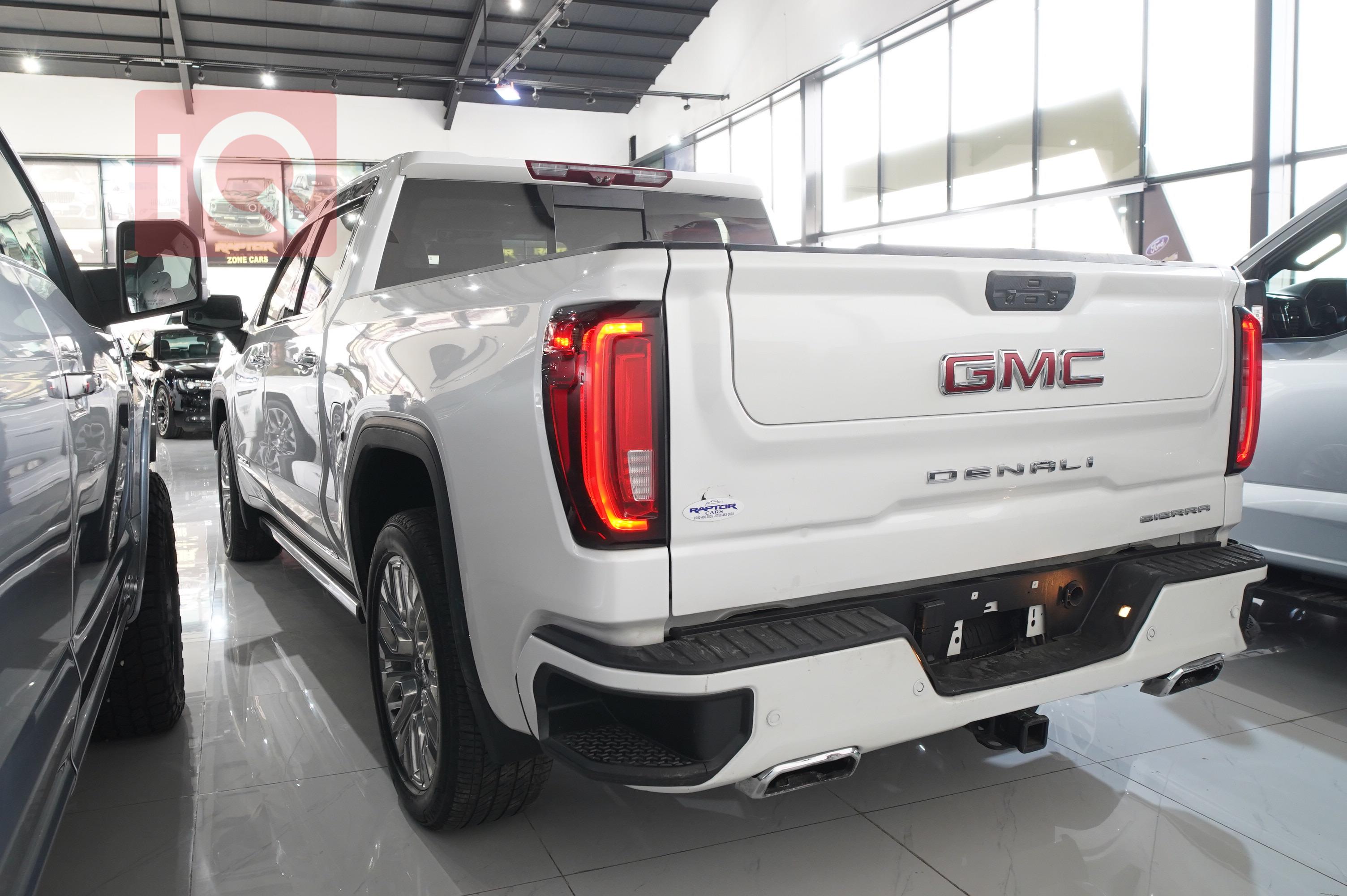 GMC Sierra